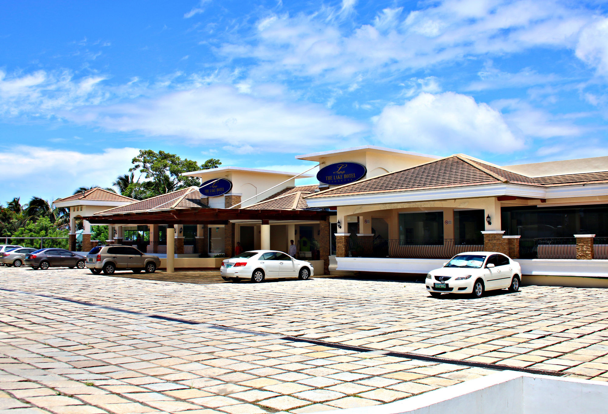 The Lake Hotel Tagaytay Тагайтай Экстерьер фото