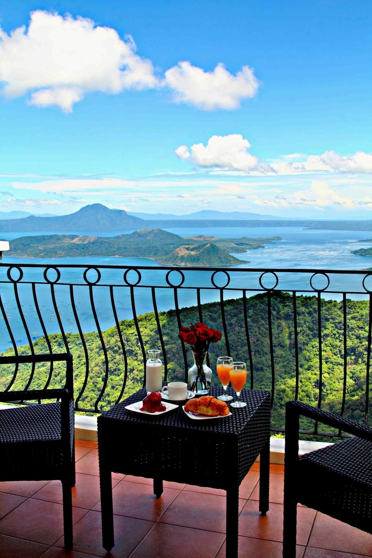 The Lake Hotel Tagaytay Тагайтай Экстерьер фото